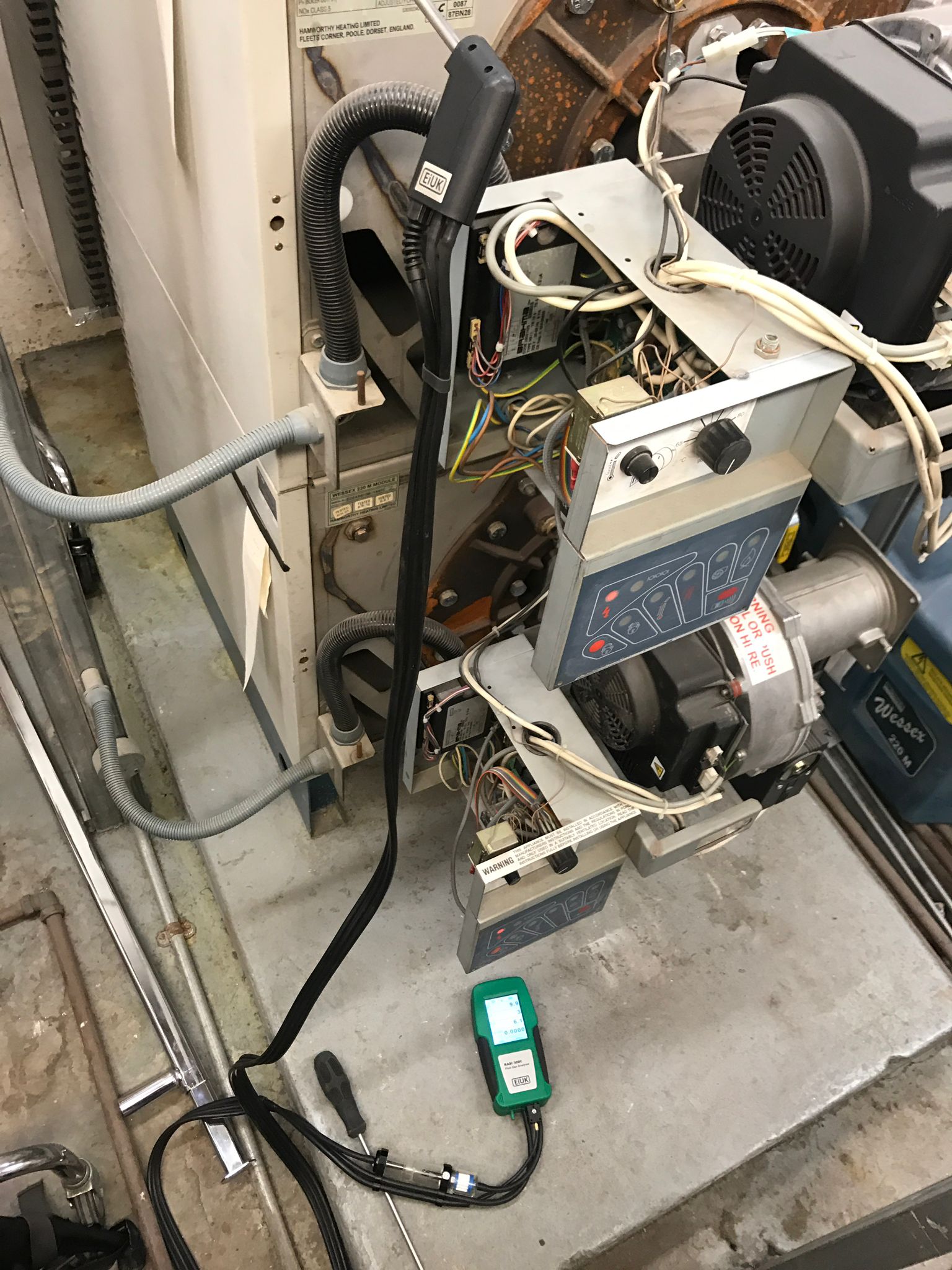 gas safe registered engineer near me Mitcham, CR4